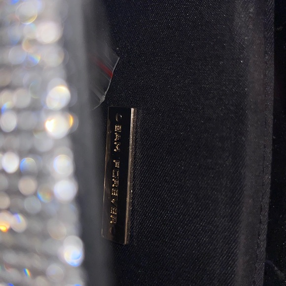 Dazzling Silver Rhinestone Clutch - Picture 3 of 5